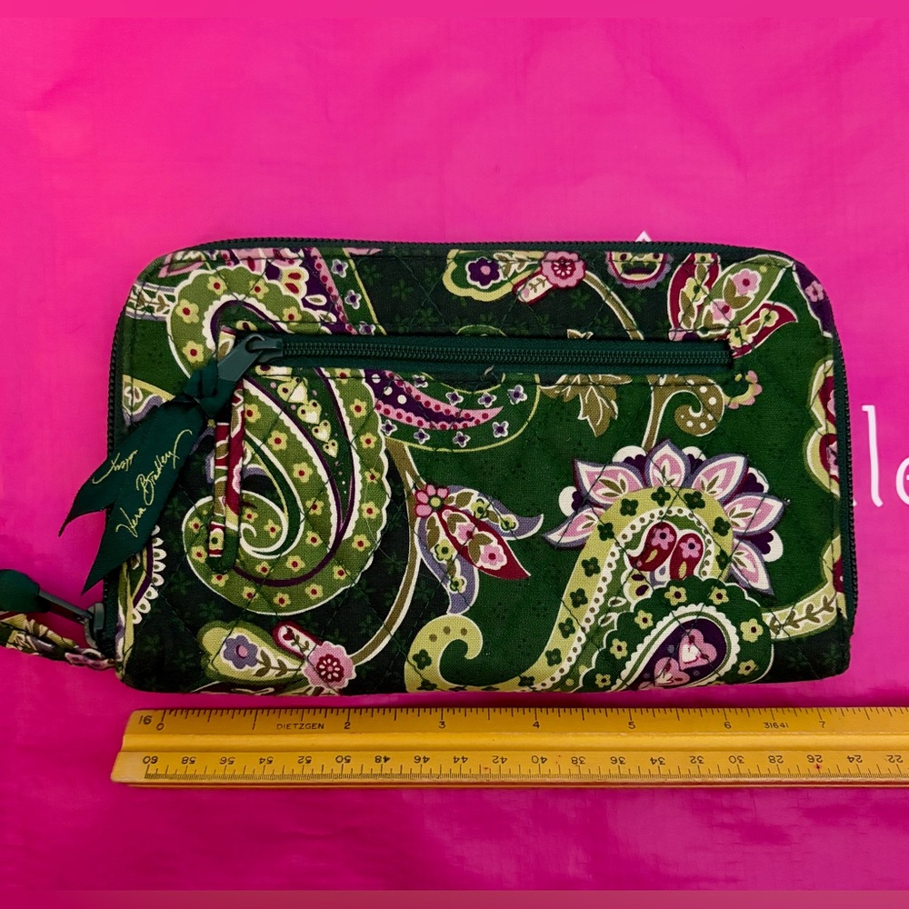 Vera Bradley LOT Chelsea Green Paisley Wallet Wristlet Clutch Pink Reusable Bag - Picture 2 of 5